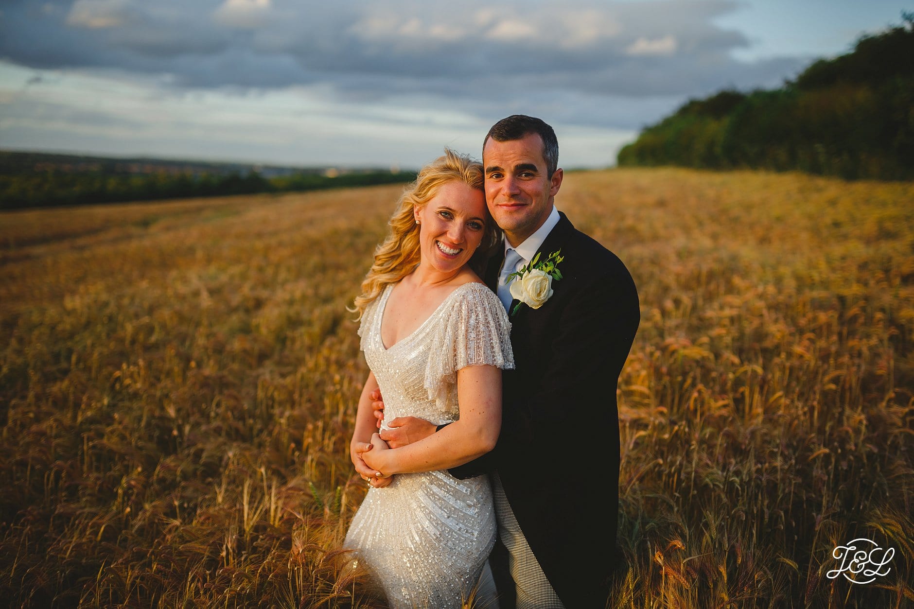 rustic-farm-wedding-photography-leeds-north-yorkshire